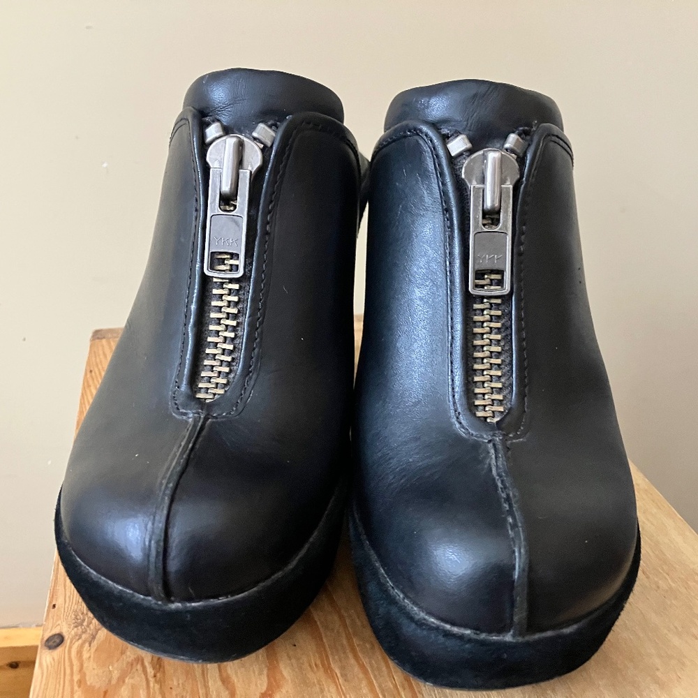 KORK-EASE Leather Clogs